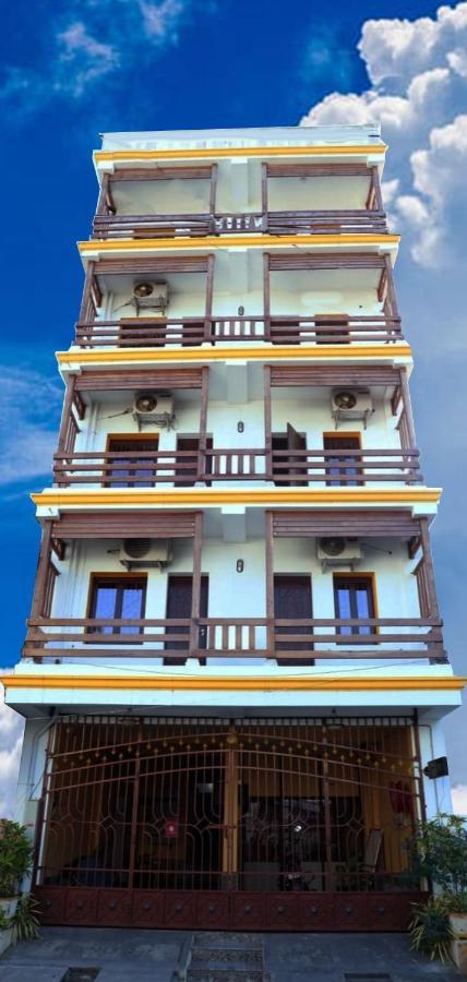 蓬蒂切里 Manora Residency酒店 外观 照片