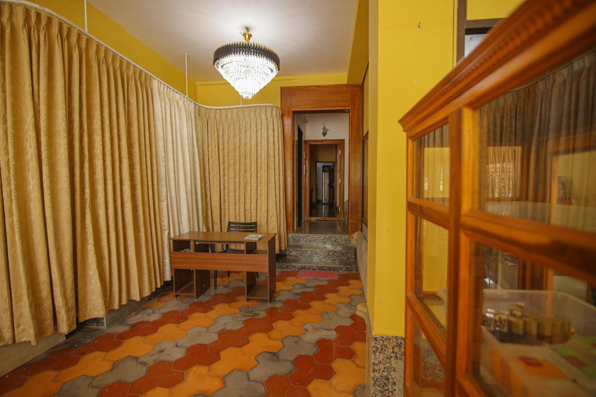 蓬蒂切里 Manora Residency酒店 外观 照片